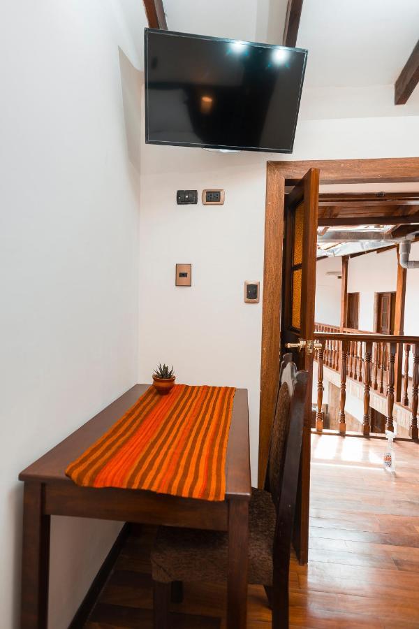 Emilia Hotel Cusco Bagian luar foto